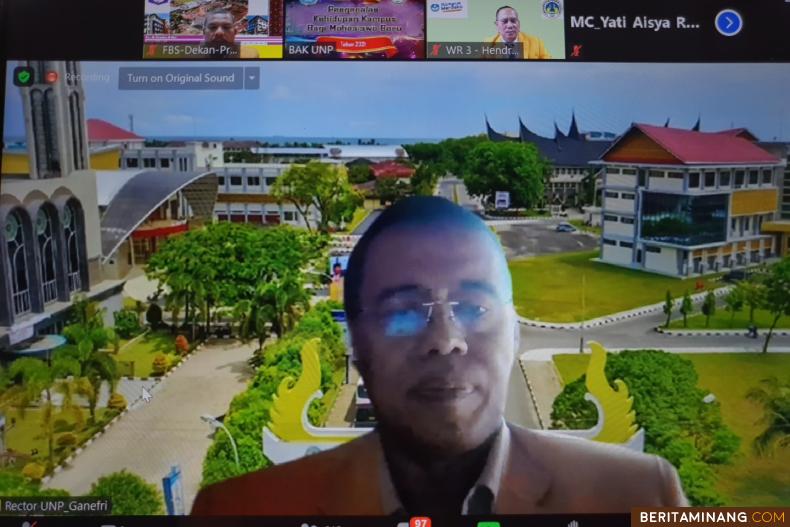 Prof. Ganefri, Ph.D., Rektor Universitas Negeri Padang.