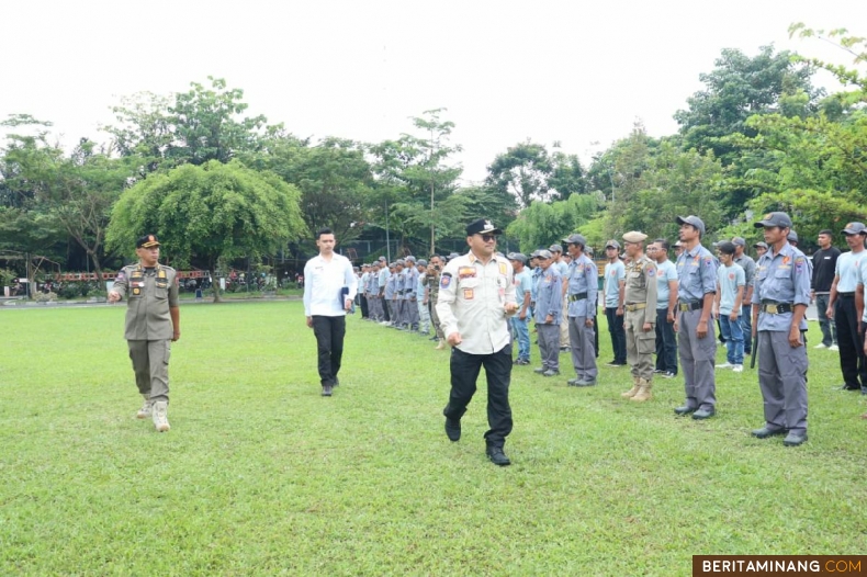  Linmas Siap Kawal Keamanan dan Ketertiban Pilkada 2024 Di Payakumbuh