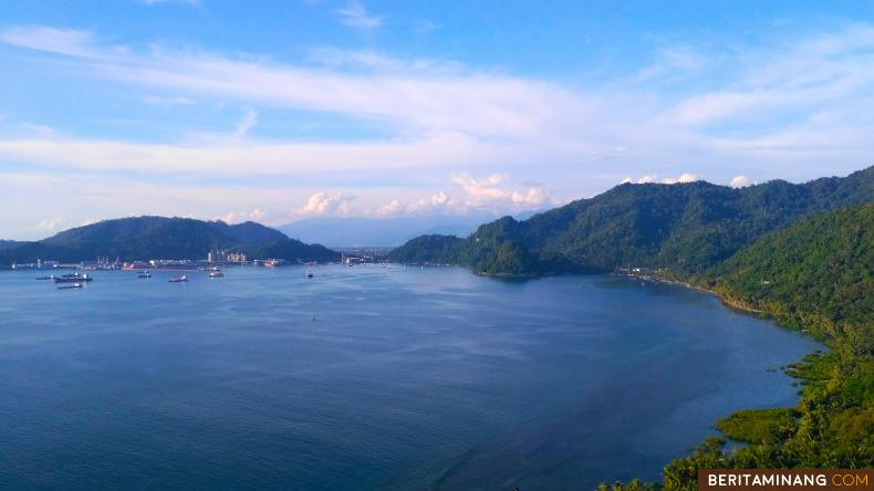 Sisi Terbaik Menikmati Pelabuhan Teluk Bayur