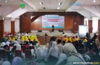 Suasana peringatan Isra Mikraj 1446 H, Forum Komunikasi Lembaga Didikan Subuh (FKLDS) Kota Padang Panjang di Gedung M. Sjafei, Sabtu (15/2/2024). Foto: Kominfo Padang Panjang
