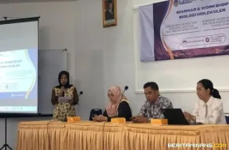 Suasana seminar dan workshop biologi molekuler pada hari Kamis, 13 Februari 2025 yang dilaksanakan UPT Laboratorium Terpadu (Labdu) UNP berkolaborasi dengan PT Sciencewerke. Foto: Humas UNP