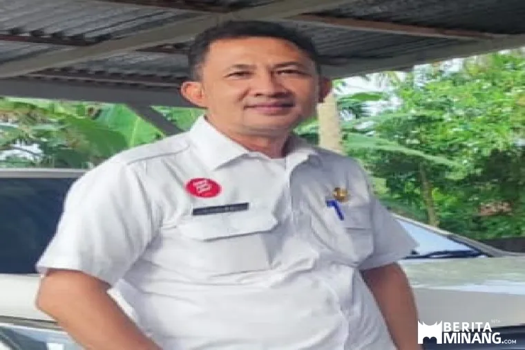 Plt, Kepala Dinas Lingkungan Hidup Perumahan Rakyat  dan Permukiman Kabupaten Lima Puluh Kota, Yuniwal,