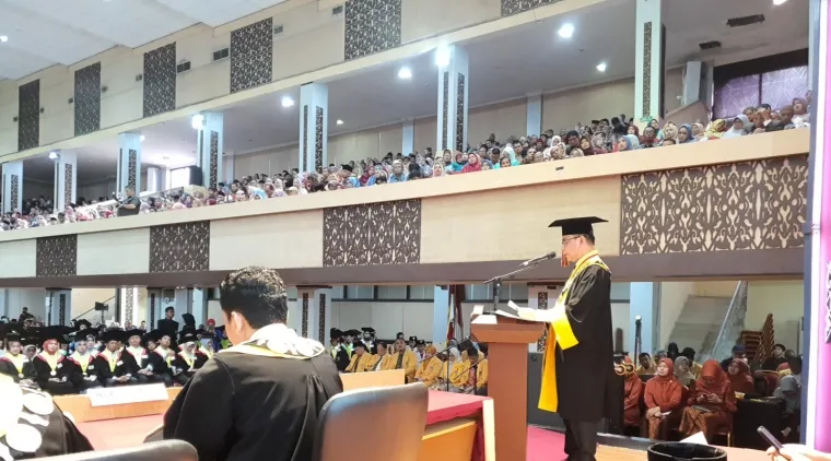 Rektor Universitas Negeri Padang, Krismadinata, Ph.D. (Foto ET)