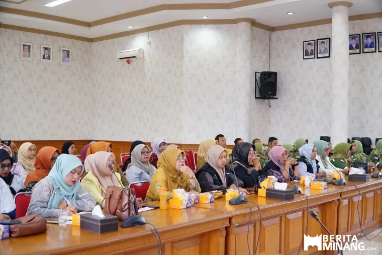 Komisi A DPRD Kota Payakumbuh menggelar Rapat Dengar Pendapat (RDP) bersama Koordinator Pekerja Sosial Masyarakat (PSM) dari seluruh kelurahan se-Kota Payakumbuh.