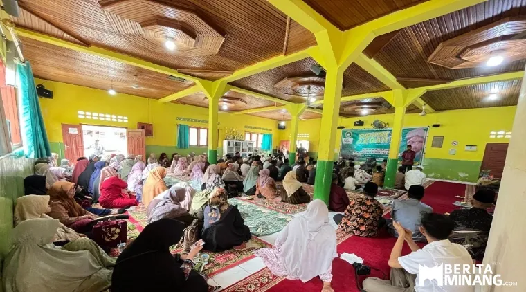 Peringatan 90 Tahun berdirinya MTI Koto Panjang dan Reuni Akbar 2025 yang digelar di Lingkungan Sekolah MTI,rabu (02/04/2025)