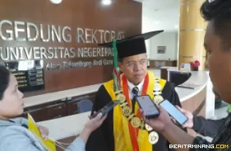 Prof. Ganefri, Senior Eksekutif dan Guru Besar UNP.  (Beritaminang)