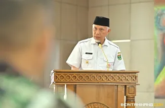 Gubernur Mahyeldi di Padang, Selasa (1/4/2025). Foto:Adpim Sumbar