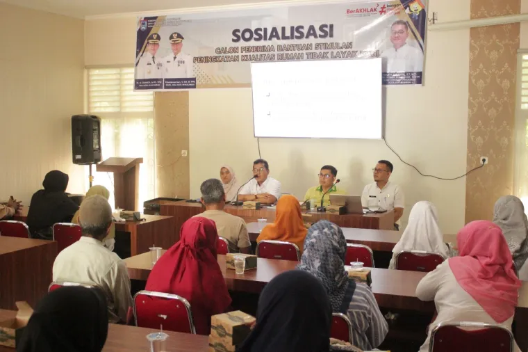 19 Keluarga Di Payakumbuh Terima Bantuan Perbaikan RTLH Program Peningkatan Kualitas 2025