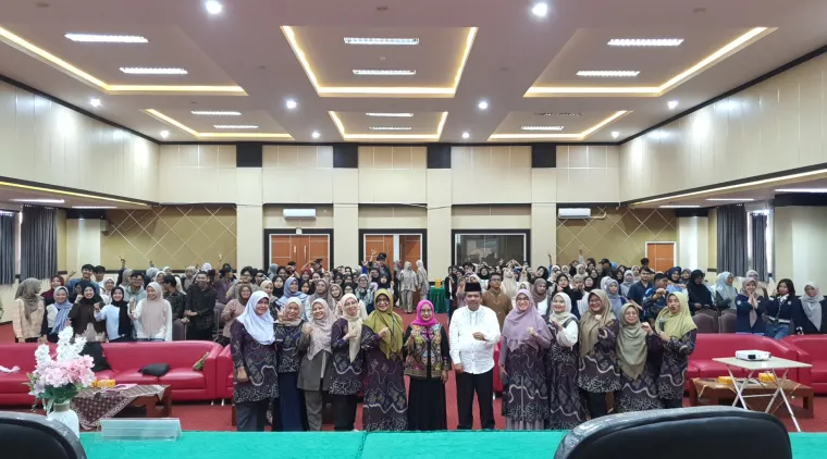 Kegiatan Lokakarya Departemen Bahasa  dan Sastra Inggris FBS UNP, Jumat  (9/5) di Auditorium Kampus FBS UNP Air Tawar Padang.