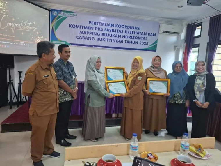 Puskesmas Kebun Sikolos dan Gunung Terima Penghargaan dari BPJS Kesehatan