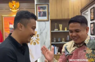 Wakil Gubernur Sumatera Barat (Wagub Sumbar), Vasko Ruseimy, melakukan pertemuan dengan Wakil Menteri Perlindungan Pekerja Migran Indonesia (Wamen BP2MI), Dzulfikar Ahmad Tawalla, di Jakarta. Foto: Adpim Sumbar
