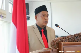 Fajar Rillah Vesky dalam rapat paripurna DPRD Limapuluh Kota, Jumat (9/10/2025).