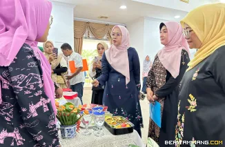 Suasana Lomba Pengolahan Pangan Lokal Beragam Bergizi, Seimbang dan Aman (B2SA) Tingkat Kota Padang Panjang di Pendopo Rumah Dinas Wali Kota, Rabu (28/5/2025). Foto: Kominfo Padang Panjang