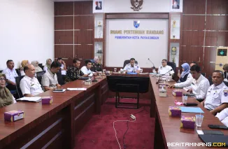 Verifikasi Lapangan Hybrid (VLH) Evaluasi Kota Layak Anak (KLA) 2025 secara virtual di Ruang Randang Balai Kota Payakumbuh, Rabu (07/05/2025).