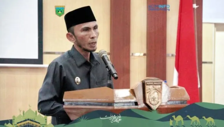Wakil Wali Kota Padang Panjang, Allex Saputra ketika menyampaikan Nota Jawaban terhadap Pandangan Umum Fraksi-Fraksi DPRD terkait Ranperda Pertanggungjawaban Pelaksanaan APBD Tahun Anggaran 2024. Foto: Kominfo Padang Panjang