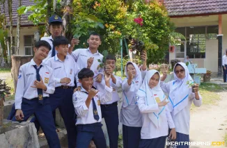 Para pelajar SLTP di Kota Padang Panjang. Foto: Kominfo Padang Panjang