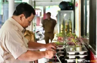 Presiden RI Prabowo Subianto cek menu MBG.Foto: Dok.
