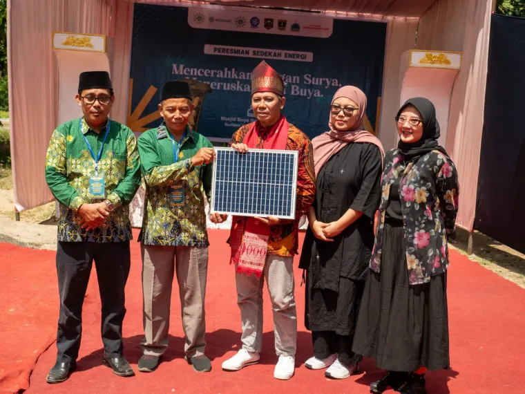 MOSAIC dan PP Muhammadiyah Resmikan Panel Surya di Masjid Buya Syafii Maarif Sijunjung