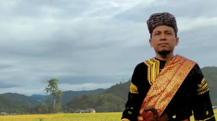 Budhi Mulyadi Datuak Bandaro Sati Apresiasi Aplikasi Kamus Digital Pepatah Minangkabau Dosen UNP