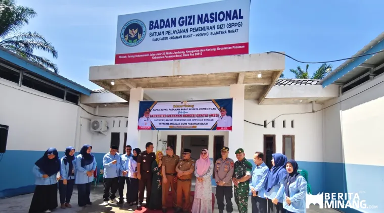 Program Makan Bergizi Gratis (MBG) resmi mulai berjalan di Kabupaten Pasaman Barat pada Senin (8/9/2025). Foto : d