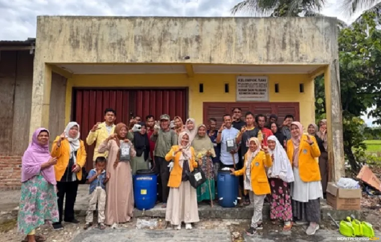 Foto bersama lainnya.