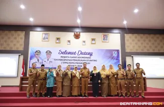 Rapat Koordinasi Tim Percepatan Penurunan Stunting (TPPS) Kota Payakumbuh di Aula Ngalau Indah Lantai 3 Balai Kota Payakumbuh, Selasa (09/09/2025).