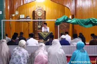 Subuh Berjamaah Di Masjid Assa'adah Aur Kuning,Masyarakat Sampaikan Uneg Uneg Ke Wako Zulmaeta