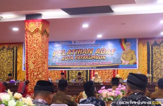 Pelatihan Adat Kota Payakumbuh Tahun 2025 dengan tema "Penguatan Peran dan Fungsi Niniak Mamak", yang digelar di Ruang Perpusatakaan Umum Daerah Lantai 3 Bukik Sibaluik, Senin (08/09/2025).