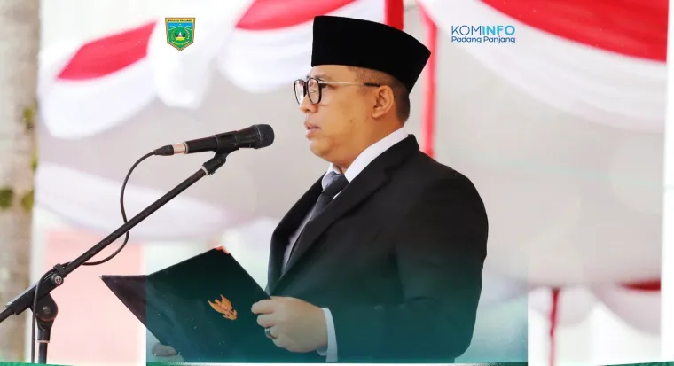 Wali Kota, Hendri pada momentum peringatan Hari Kesaktian Pancasila Tahun 2025 yang dirangkaikan dengan Hari Jadi ke-80 Provinsi Sumatera Barat, Rabu (1/10/2025). Foto: Kominfo Padang Panjang