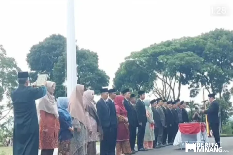 Kembali Mutasi Bergulir di Pemko Bukittinggi,20 pejabat Eselon II, III dan IV Bergeser.
