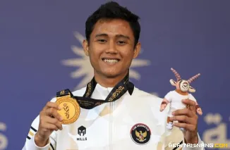Furgon Habil Winata, siswa SMA Negeri 1 Lubuk Basung yang bikin Silat Sumbar Mendunia. Foto:Adpim Sumbar