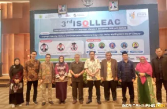 Rektor Untirta, Sekretaris Eksekutif BKS PTN Barat, Pengurus dan Dekan BKS PTN Barat bidang Bahasa Sastra Seni dan Budaya. Foto MR.