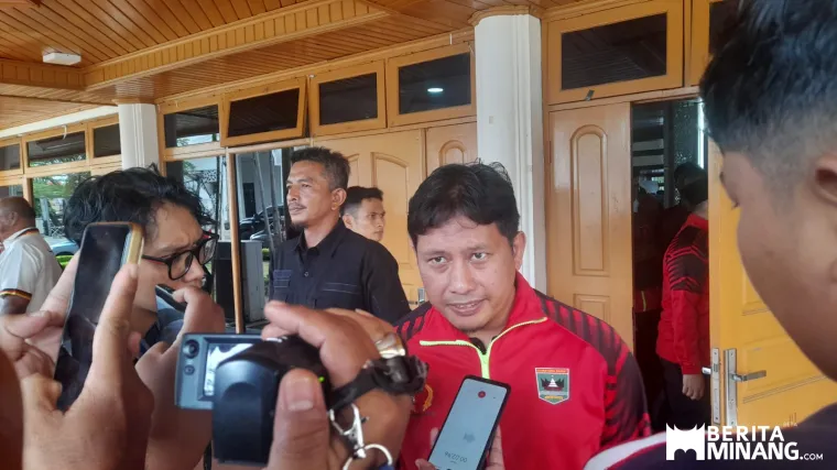 Ketua KONI Provinsi Sumbar masa bakti 2025-2029 Hamdanus.Foto: Rokcalva/BeritaMinang