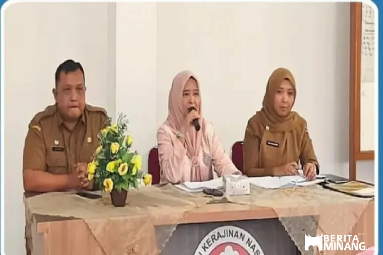 Pemko dan LKKS Bukittinggi gelar rapat kerja untuk Menyusun program kerja yang akan di laksanakan tahun 2025 ini. Raker di gelar di kantor Dekranasda Bukittinggi, Senin (03/11)