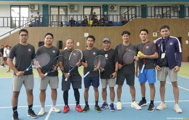 Kontingen Tenis UNP kategori Prestasi masih melaju mulus hingga hari kedua, Kamis (13/11/2025). (Foto Istimewa)