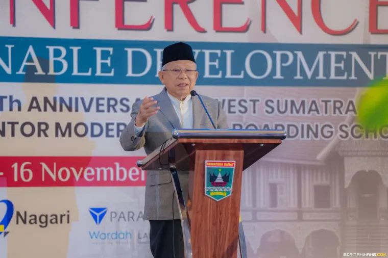 Wakil Presiden RI ke-13, Ma&rsquo;ruf Amin pidato.