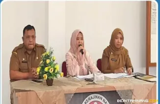 Pemko dan LKKS Bukittinggi gelar rapat kerja untuk Menyusun program kerja yang akan di laksanakan tahun 2025 ini. Raker di gelar di kantor Dekranasda Bukittinggi, Senin (03/11)