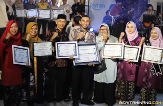 Malam Apresiasi Pendidikan Sumbar 2025, Kota Padang Panjang Raih 7 Penghargaan