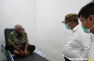 Wali Kota, Hendri Arnis saat melakukan inspeksi mendadak (sidak) ke RSUD Padang Panjang, Selasa (28/10/2025).Foto: Kominfo Padang Panjang