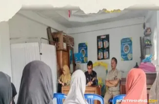 Kadis Pertanian dan pangan Bukittinggi sosialisasikan Pertanian organik kepada kelompok tani Tambio, selasa, (16/12/2025)