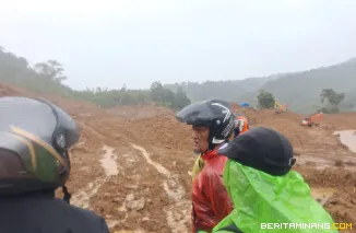 Wakil Bupati Pasaman Barat Pastikan Pencarian Korban Longsor Tinggam Berjalan Optimal
