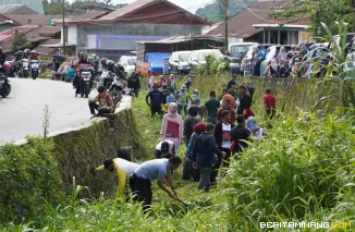 Pemerintah Kota Padang Panjang bersama Forum Koordinasi Pimpinan Daerah (Forkopimda) menggelar gotong royong massal, Senin (15/2/2026). Foto: Kominfo Padang Panjang