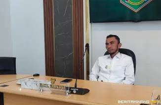 Wakil Wali Kota, Allex Saputra mengikuti Rakor Monitoring Pelaksanaan Gerakan Indonesia ASRI yang digelar Direktorat Jenderal Otonomi Daerah Kementerian Dalam Negeri secara virtual, Jumat (13/2/2026), dari Balai Kota. Foto: Kominfo Padang Panjang