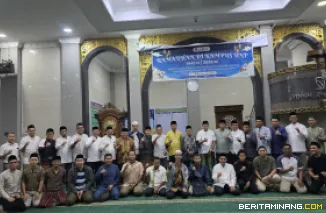 Kegiatan Subuh Mubarak yang dilaksanakan pada Jumat (13/3) bertempat di Masjid Raya Al-Azhar Kampus UNP Air Tawar Padang. Foto ET.