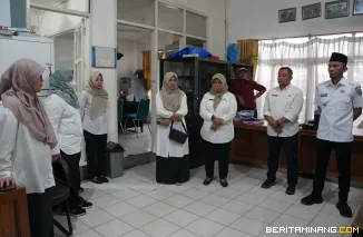 Wawako Allex Saputra lakukan inspeksi mendadak (sidak) ke sejumlah Organisasi Perangkat Daerah (OPD), Rabu (25/3/2026). Foto: Kominfo Padang Panjang