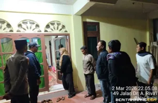 Tim Pemerintah Kecamatan Padang Panjang Barat (PPB) menggelar sosialisasi sekaligus monitoring ke sejumlah rumah kos dan kontrakan, Senin (2/3/2026). Foto: Kominfo Padang Panjang