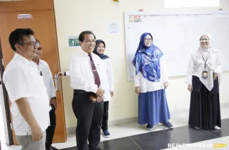 Rektor UNP yang diwakili oleh Prof. Dr. Refnaldi, S.Pd., M.Litt. (Wakil Rektor Bidang Akademik, Mahasiswa, dan Alumni) memimpin langsung rombongan monev. Foto: Humas UNP