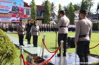 Polres Pasaman Barat melaksanakan Upacara Serah Terima Jabatan (Sertijab) Kabag Ren pada Sabtu (9/5/2026) pagi di lapangan apel Mako Polres.Foto ; h