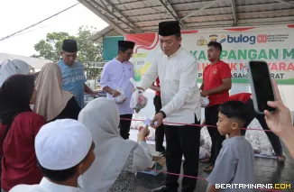 Kapolres Pasaman Barat AKBP Agung Tribawanto, S.Ik memimpin langsung kegiatan penyembelihan hewan kurban yang digelar di halaman Mapolres Pasaman Barat, Rabu (27/5/2026).