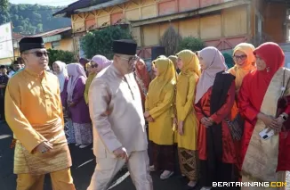 Suasana Upacara Hari Pendidikan Nasional (Hardiknas) 2026 di halaman Balai Kota Padang Panjang berlangsung semarak dan sarat makna, Sabtu (2/5/2026). Foto: Kominfo Padang Panjang